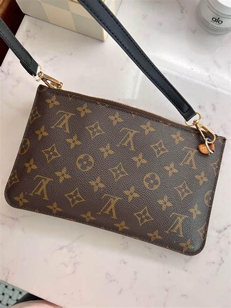 Louis Vuitton Handbags for sale in Albuquerque, New Mexico